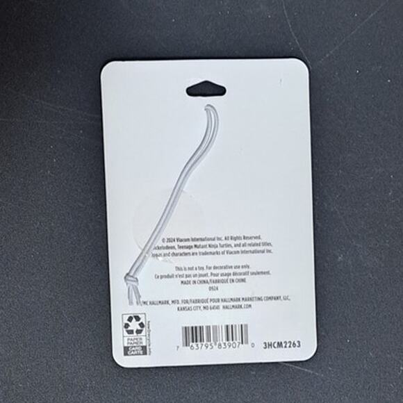 Teenage Mutant Ninja Turtles Michelangelo Hallmark Exclusive Christmas Ornament - Picture 3 of 4